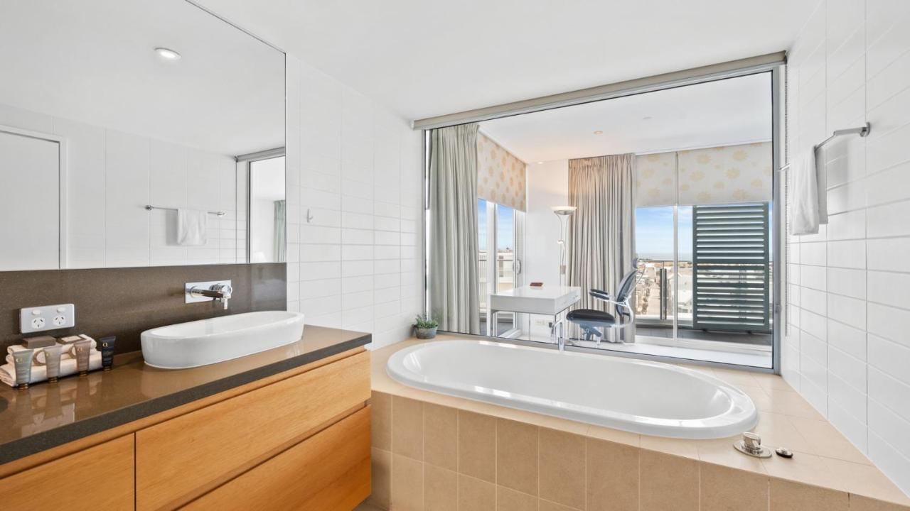 Bridgepoint 1105 Apartment Mandurah Bagian luar foto
