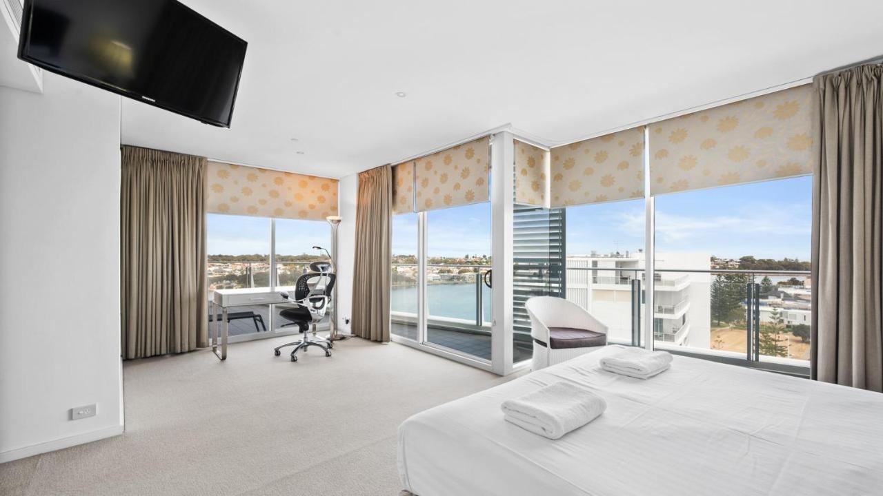 Bridgepoint 1105 Apartment Mandurah Bagian luar foto
