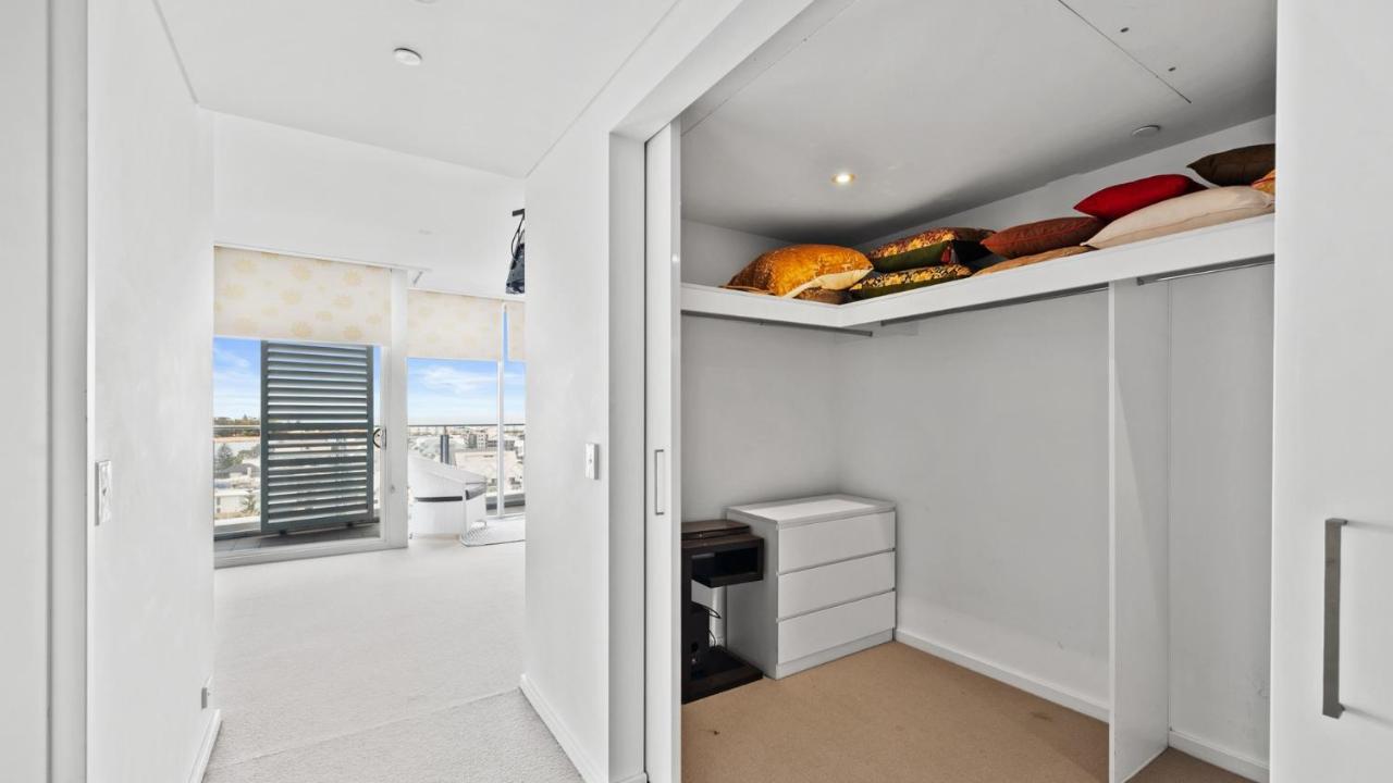 Bridgepoint 1105 Apartment Mandurah Bagian luar foto